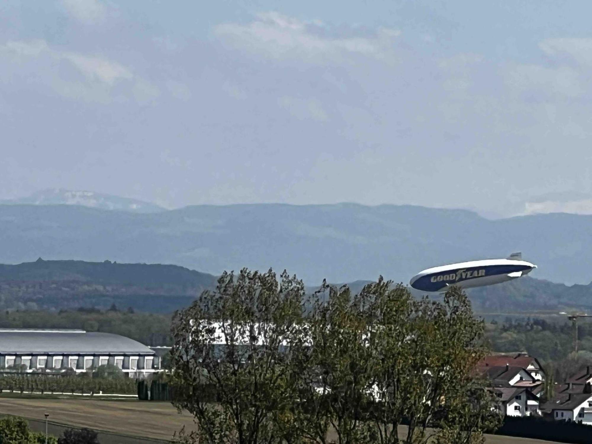 Ferienwohnung Bodenseesuite In Friedrichshafen Exterior photo